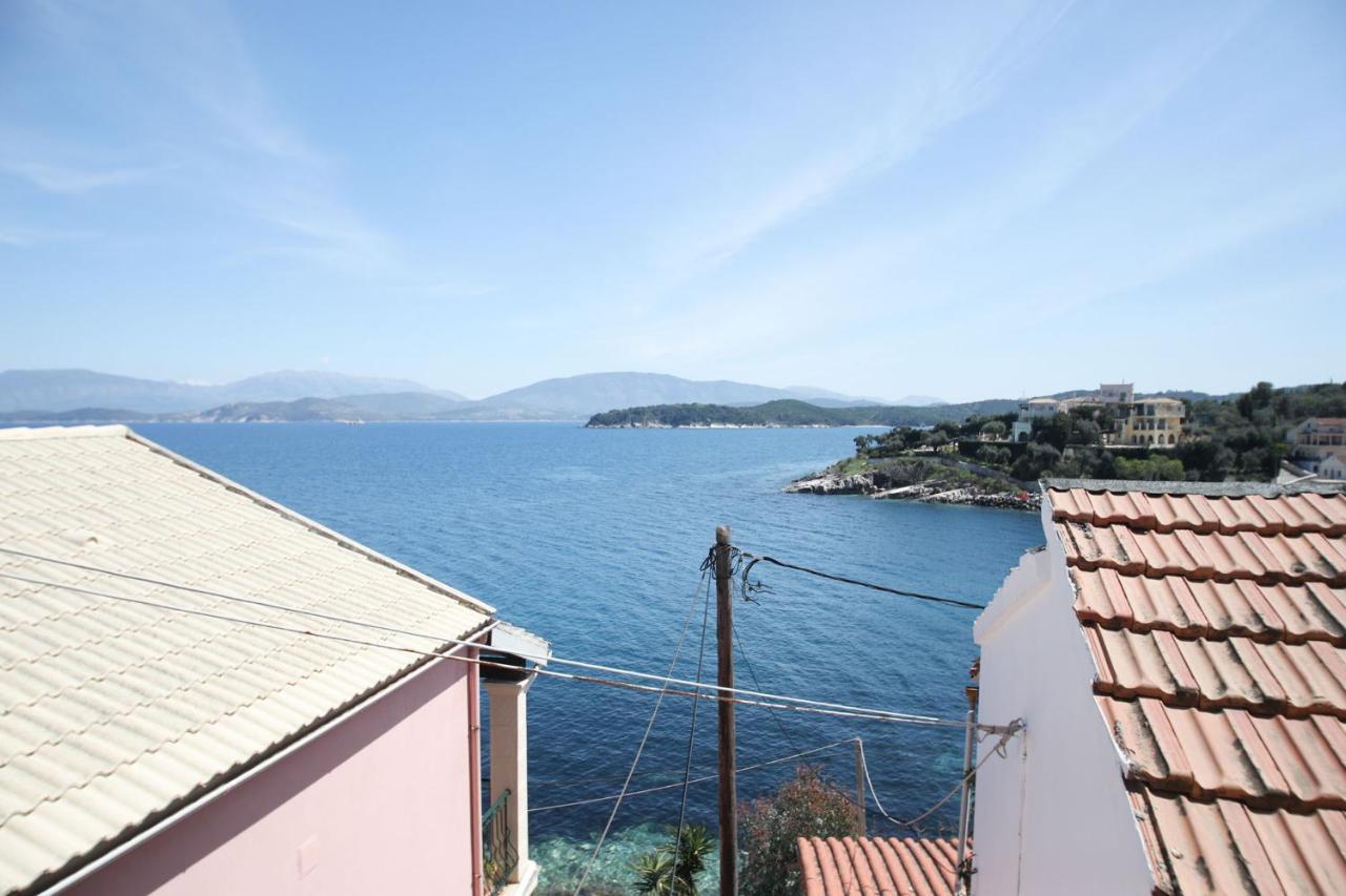 Gabriela'S Seaside House Villa Kassiopi Exterior photo